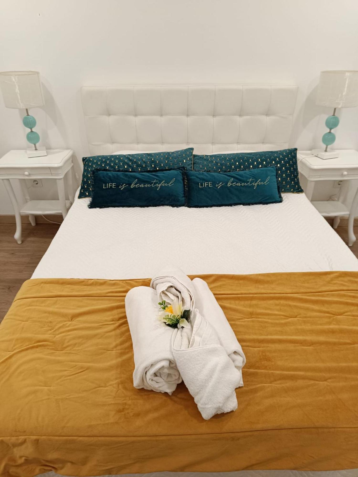 Apartamento T1 Rosa Dos Ventos, A/C & Terrace - Casas & Papeis Armação de Pêra Exterior foto
